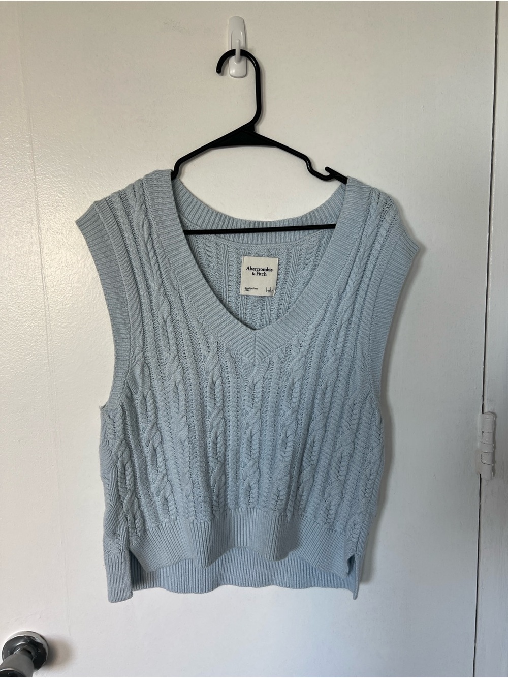 Abercrombie & Fitch Light Blue Cable Knit V-Neck Sweater Vest